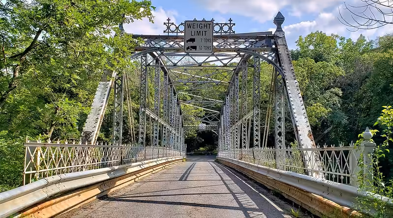 Nearly half of structurally deficient bridges in Connecticut are local bridges