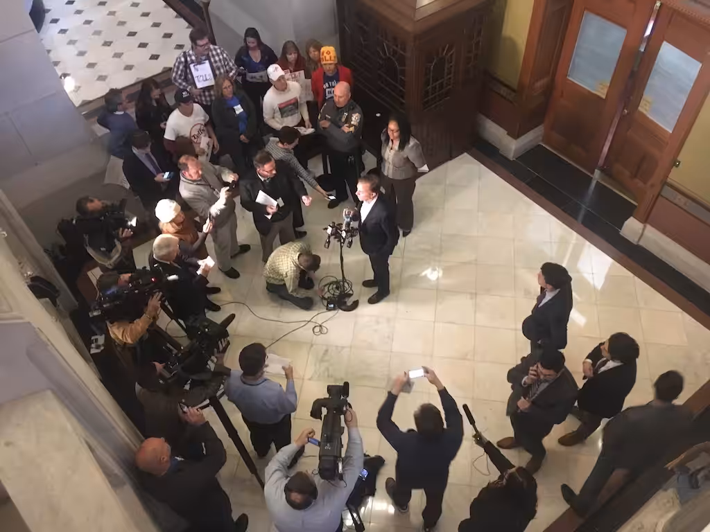 The tolls spectacle returns to the Capitol